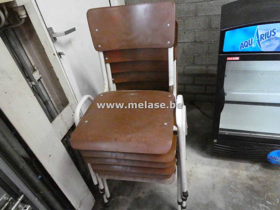 Stoelen "houten zit en rug"