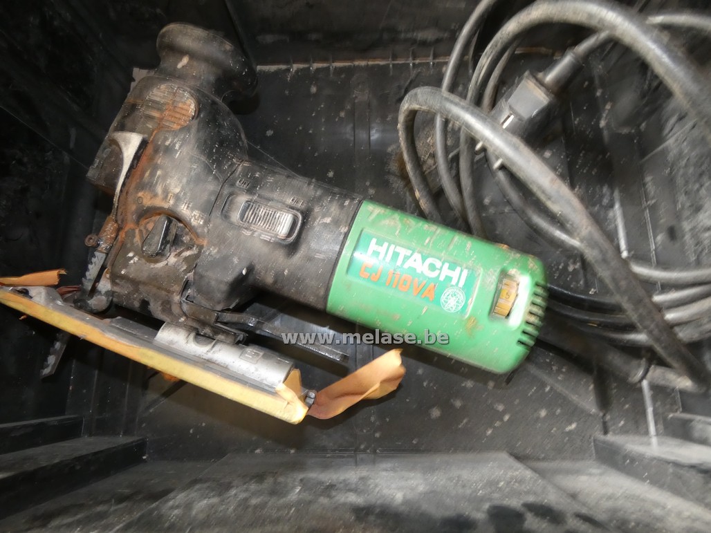 Decoupeerzaag "Hitachi"