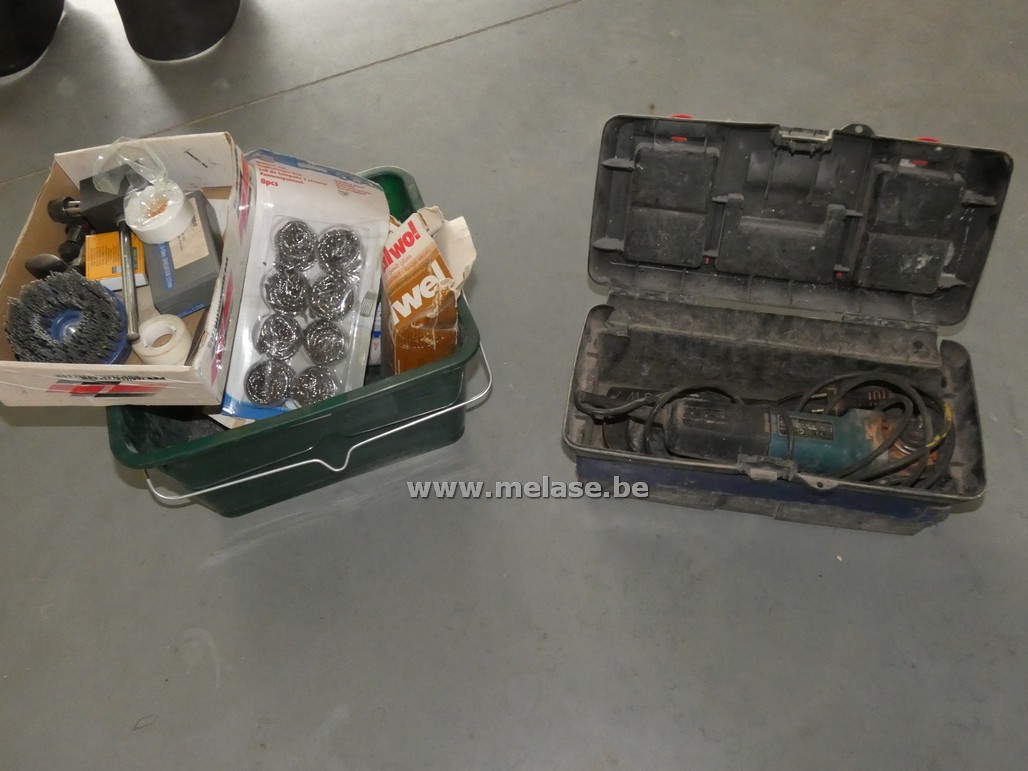 Haakse slijper "Makita"